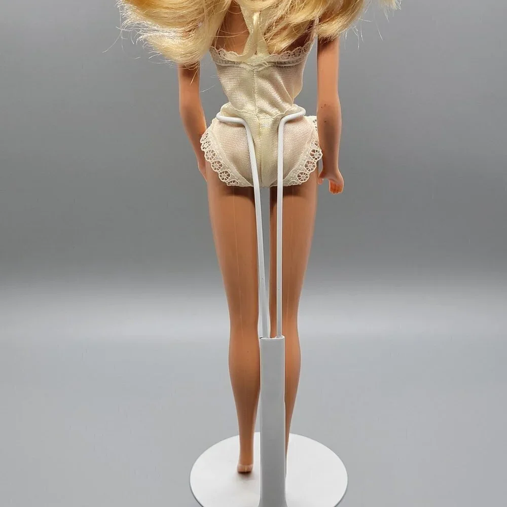 Vintage 1991 Dream Wardrobe Barbie Doll #3331